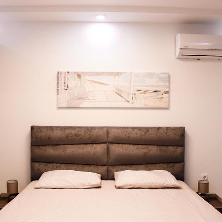 M&H Apartments Ulcinj Bagian luar foto